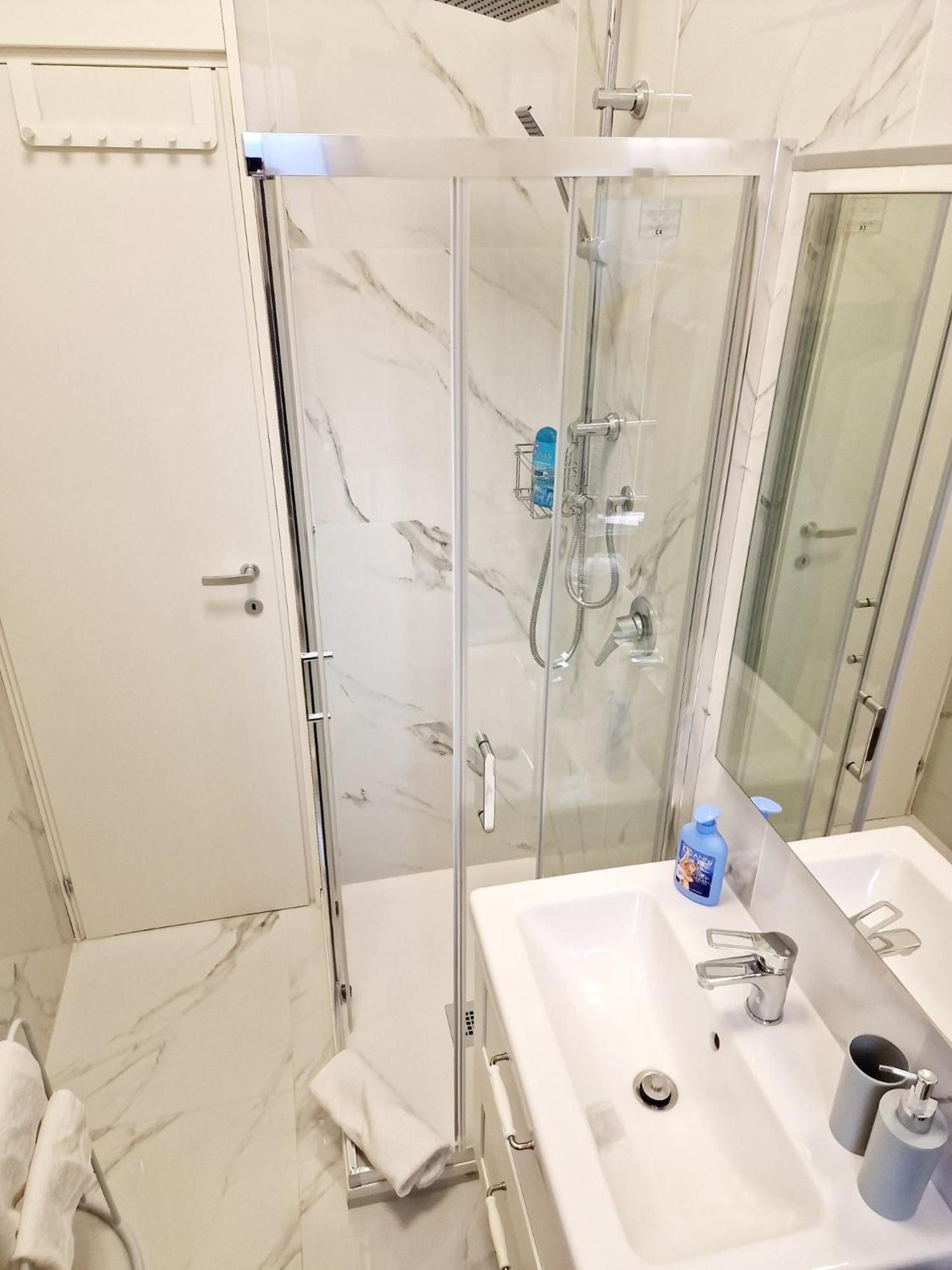 Apartamento Fuori Dal Comune Corsico Exterior foto